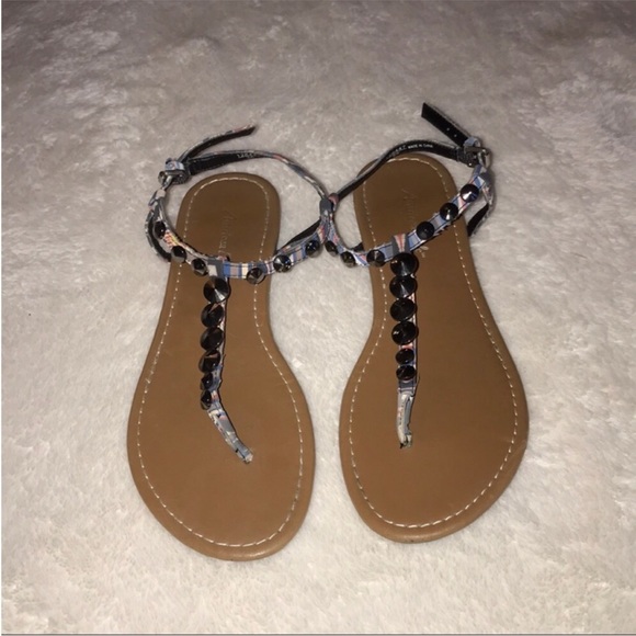 American Eagle Sandals - Picture 1 of 4